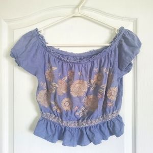 American Eagle crop top